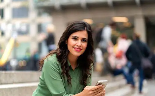  Wer ist Donya Farahani? – Ein Überblick