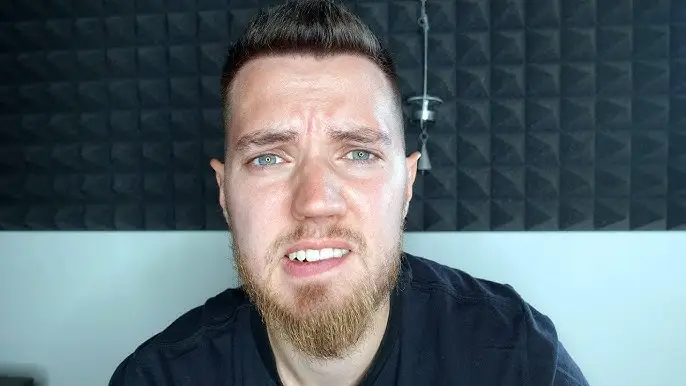johnny hand vermögen Karriereweg und Aufstieg zum Social-Media-Star