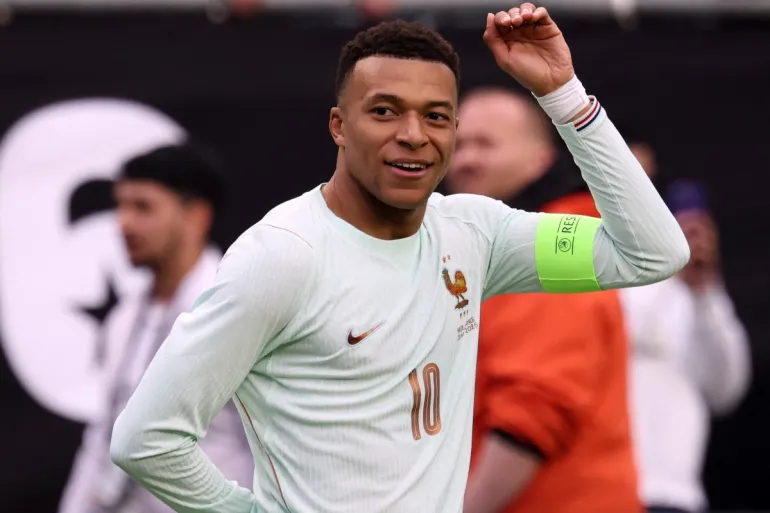 Kylian Mbappé Bruder – Familie, Leben & persönliche Details